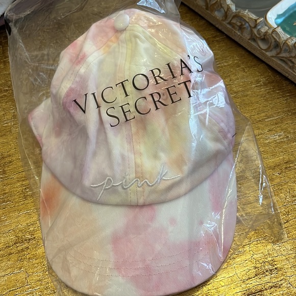 NWT VS Victorias Secret Pink Adjustable Baseball Hat
Cap Pink Daisy Tie Dye - Picture 4 of 9